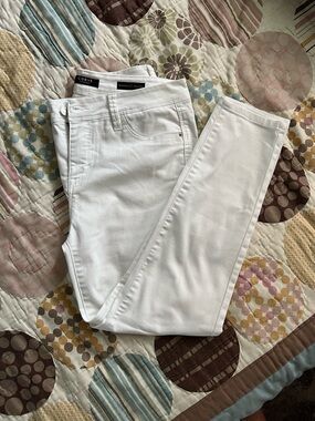 Curve Appeal White Jegging